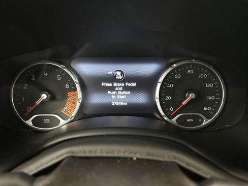 Used 2022 Jeep Renegade Latitude w/ Convenience Group image 13