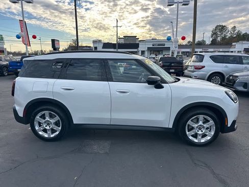 Used 2025 MINI Cooper Countryman S w/ Comfort Package Max image 2