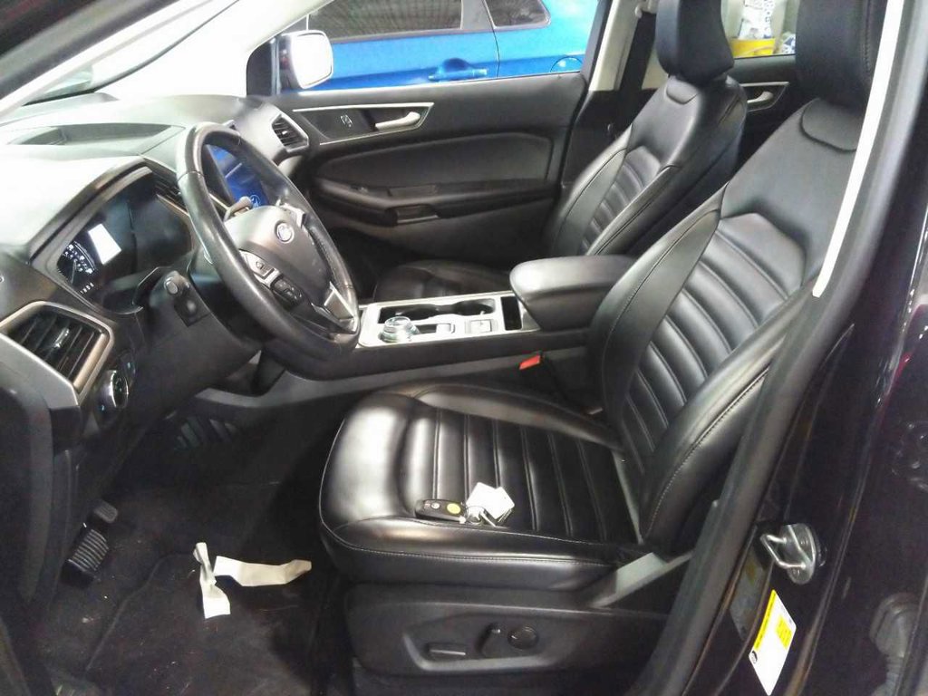 Used 2024 Ford Edge SEL AWD/4WD image 3