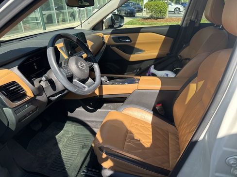 Certified 2023 Nissan Rogue Platinum w/ Platinum Premium Package FWD image 6