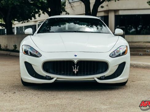 Used 2013 Maserati GranTurismo Sport image 15