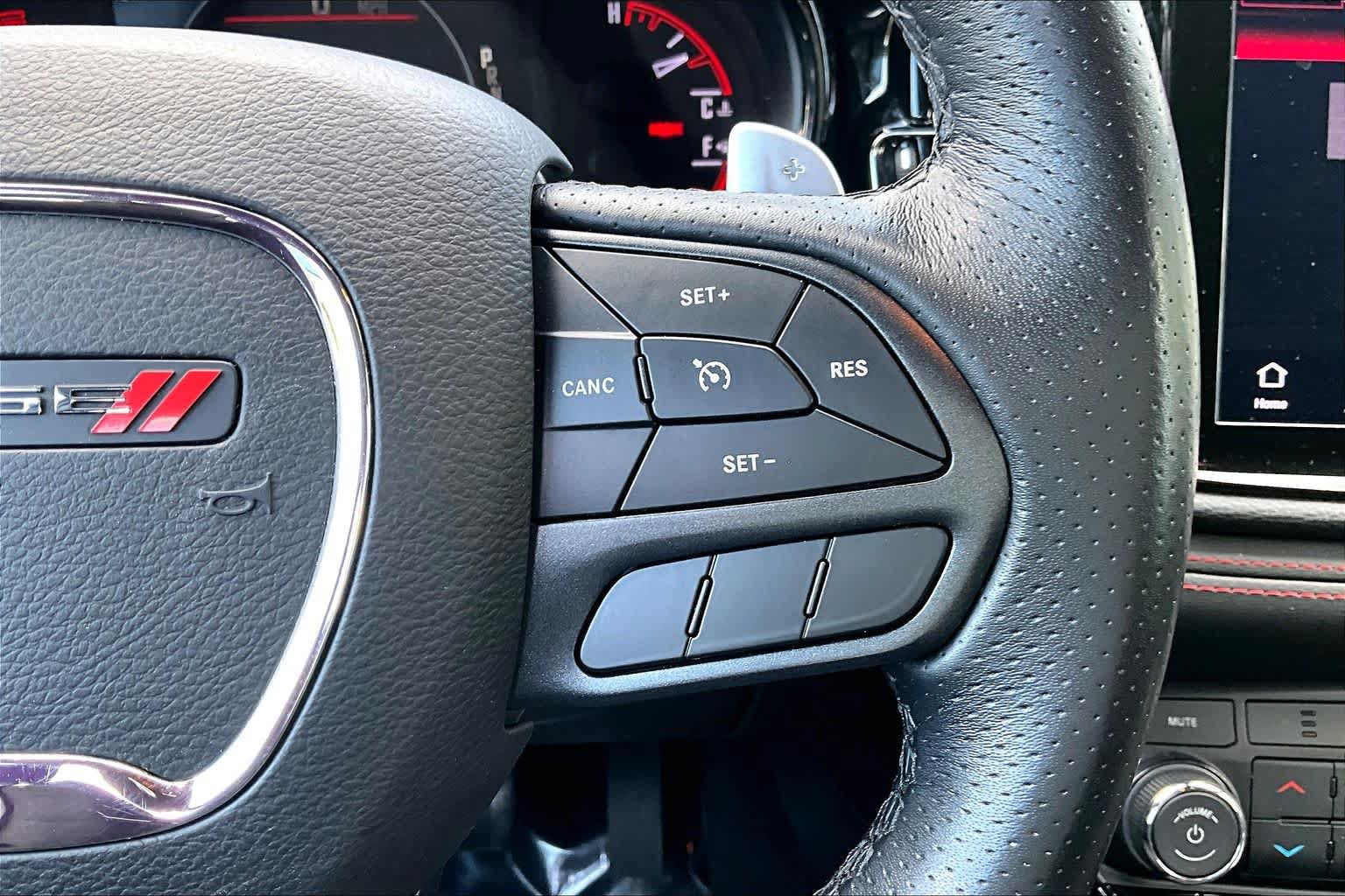Used 2025 Dodge Durango GT AWD/4WD image 25