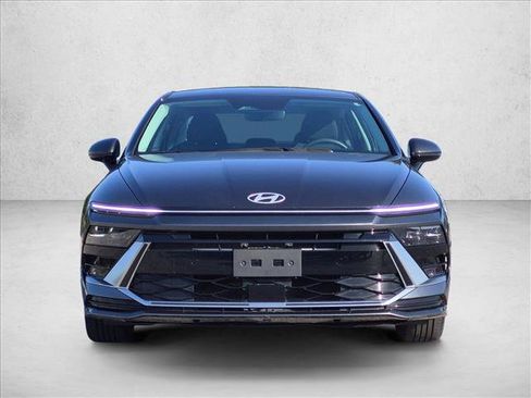 Used 2024 Hyundai Sonata SEL FWD image 2