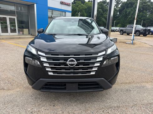 Used 2024 Nissan Rogue S FWD image 10