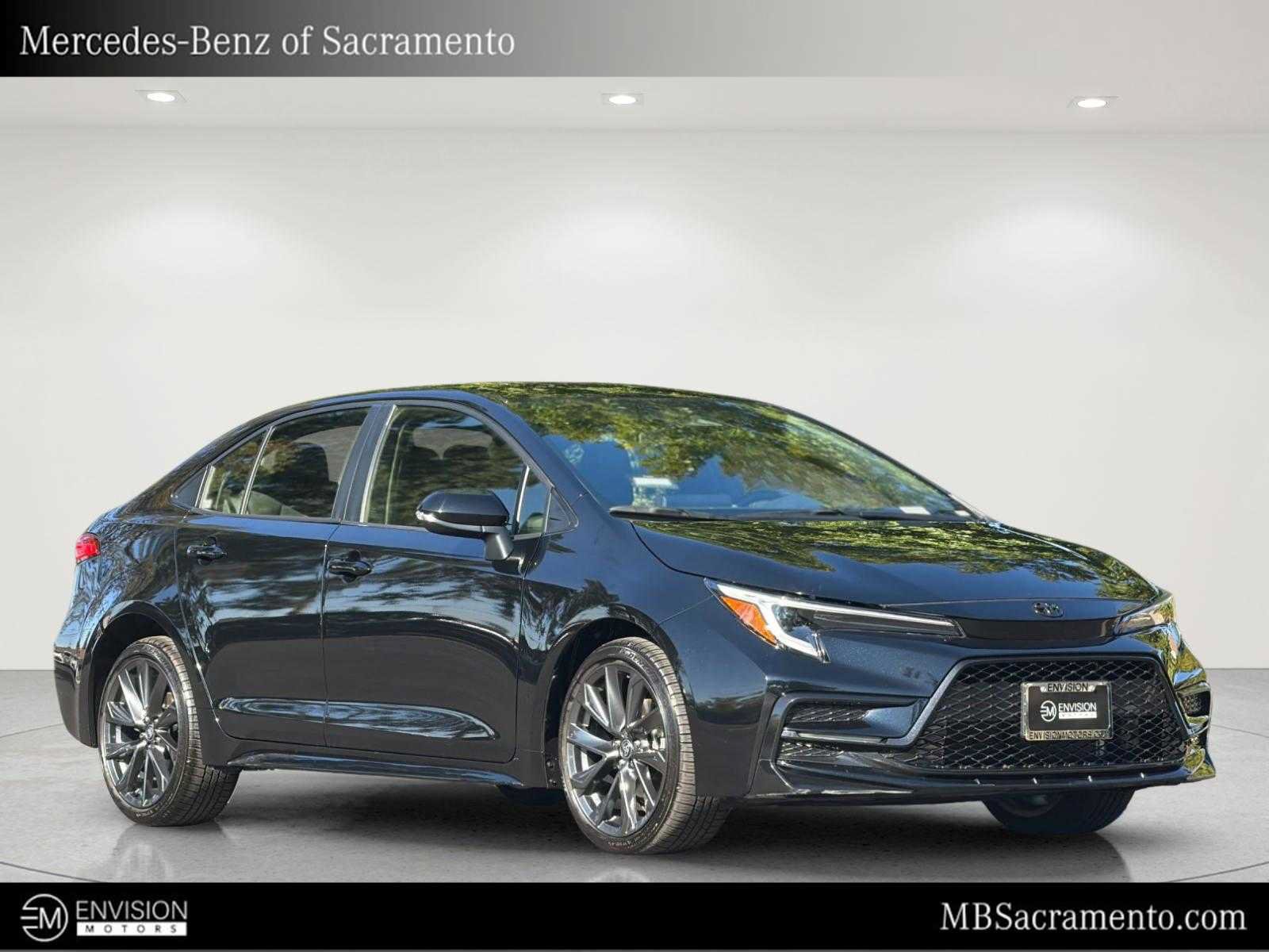 Used 2026 Toyota Corolla SE FWD image 7