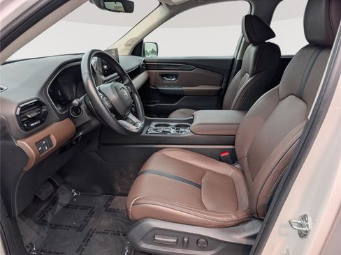 Used 2023 Honda Pilot Elite image 19