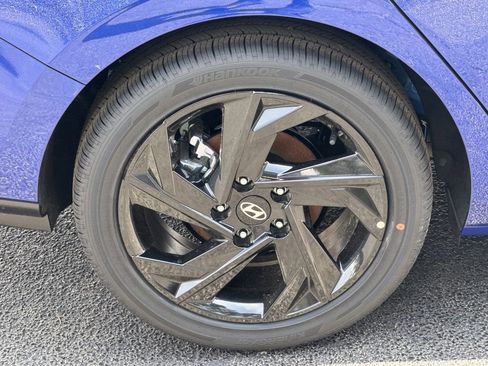 New 2026 Hyundai Elantra SEL Sport Premium FWD image 17