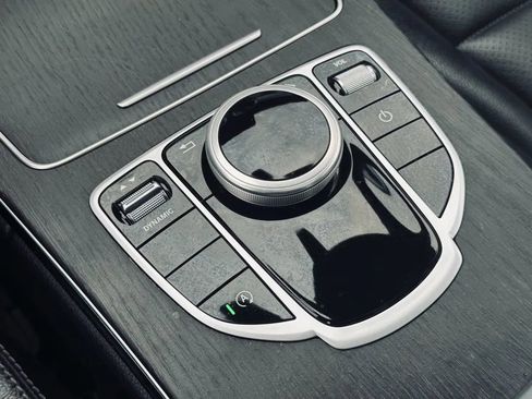 Used 2021 Mercedes-Benz C 300 4MATIC Sedan image 17