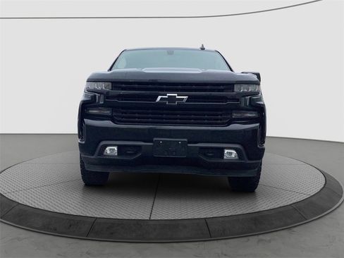 Used 2019 Chevrolet Silverado 1500 RST image 2