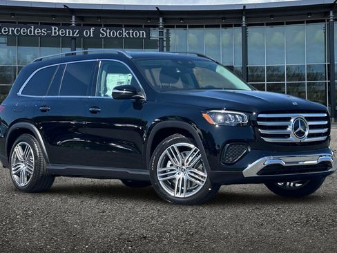 New 2026 Mercedes-Benz GLS 450 4MATIC image 2