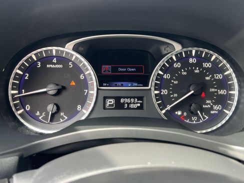 Used 2019 INFINITI QX60 Luxe w/ Sensory Package AWD/4WD image 16