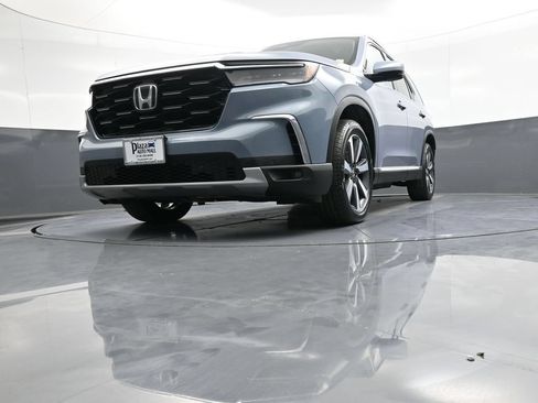 Used 2023 Honda Pilot Touring image 28