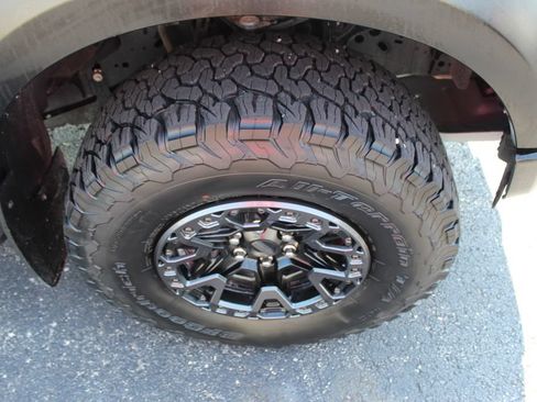 Used 2025 Ford F150 Raptor AWD/4WD image 11
