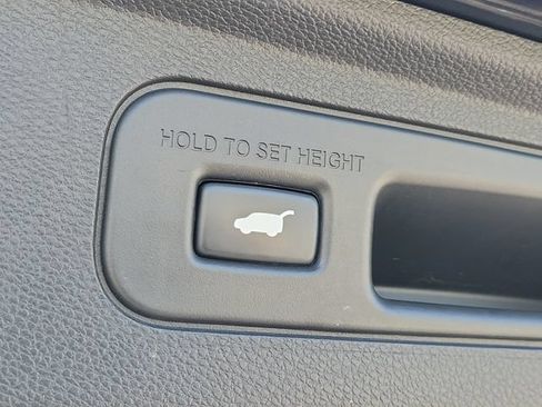 Used 2018 Honda Odyssey Elite image 9