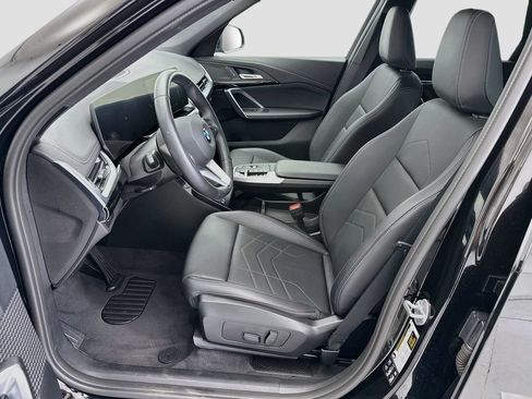 Used 2025 BMW X1 xDrive28i AWD/4WD image 17