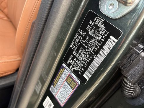 Used 2023 Kia Sorento SX Prestige image 26