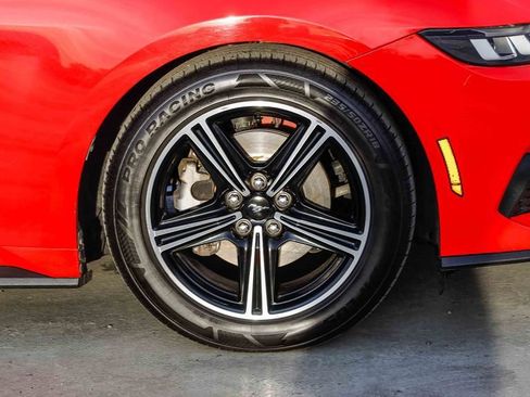 Used 2024 Ford Mustang Convertible RWD image 11