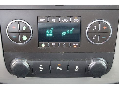 Used 2013 Chevrolet Silverado 2500 LTZ w/ LTZ Plus Package image 24