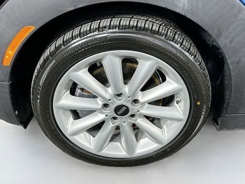 Certified 2022 MINI Cooper Clubman S FWD image 32