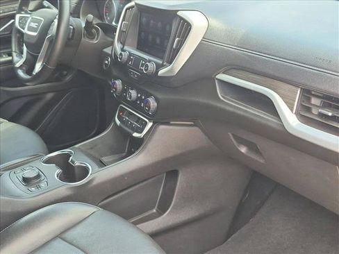 Used 2022 GMC Terrain SLT FWD image 21