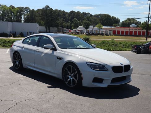 Used 2016 BMW M6 Gran Coupe RWD image 13