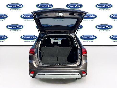 Used 2020 Mitsubishi Outlander ES image 28