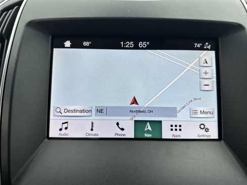 Used 2019 Ford Edge Titanium w/ Cold Weather Package image 16