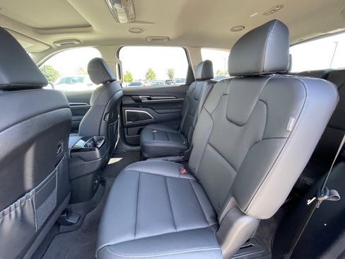 New 2025 Kia Telluride S image 27