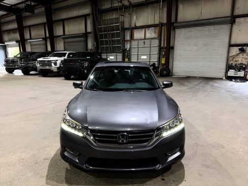 Used 2013 Honda Accord Touring image 10