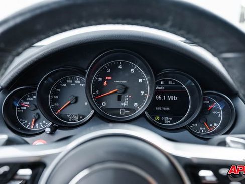 Used 2016 Porsche Cayenne image 12