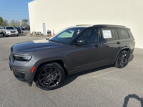 Used 2024 Jeep Grand Cherokee L Summit w/ Advanced Protech Group IV AWD/4WD image 1
