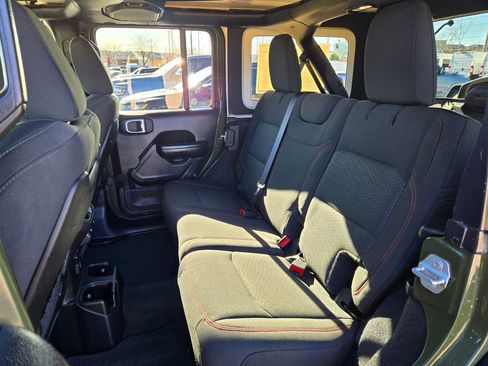 Used 2021 Jeep Wrangler Unlimited Rubicon image 30