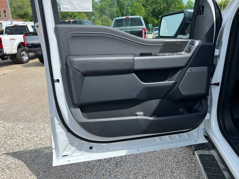 New 2025 Ford F150 Lariat w/ Equipment Group 501A Mid image 11