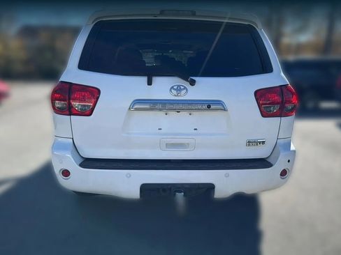 Used 2011 Toyota Sequoia Limited image 6