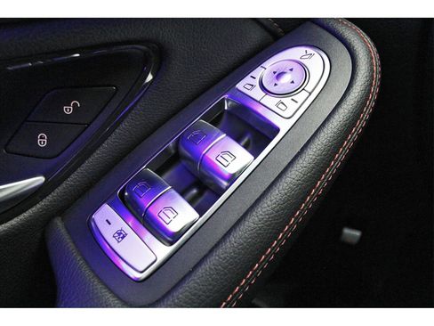 Used 2022 Mercedes-Benz GLC 43 AMG 4MATIC image 17