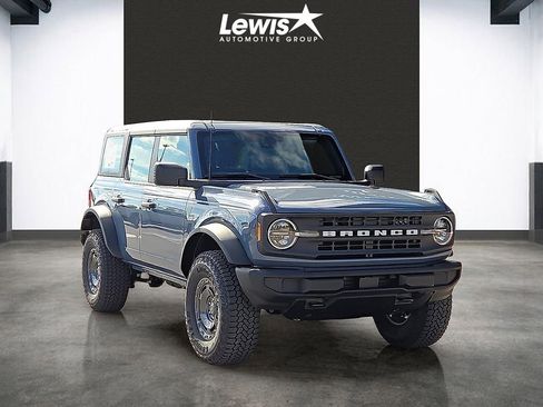 New 2025 Ford Bronco 4-Door w/ Sasquatch Package AWD/4WD image 6