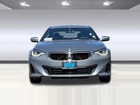 Used 2025 BMW 230i Coupe w/ Premium Package RWD image 6