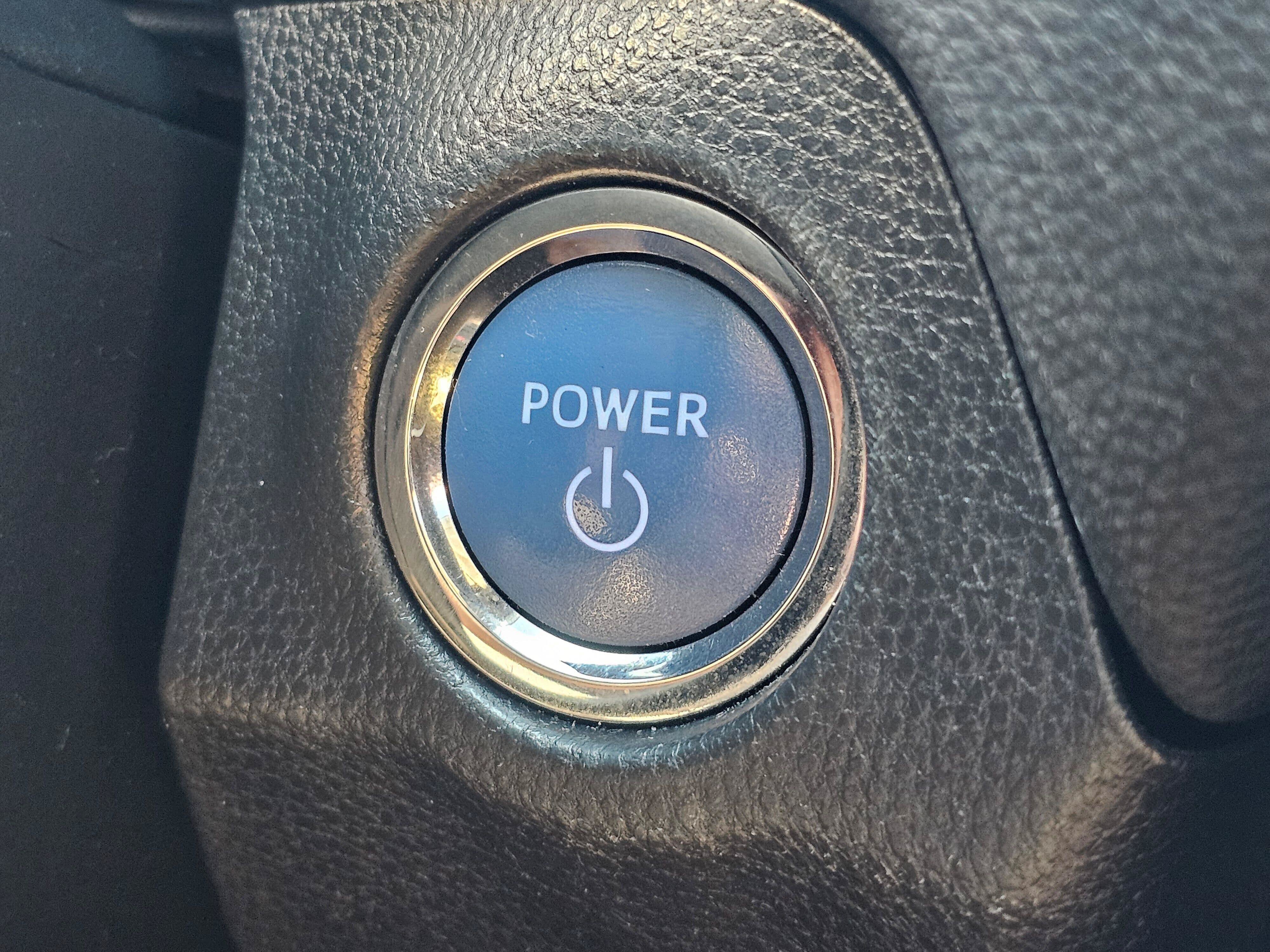 Certified 2021 Toyota RAV4 XLE Premium AWD/4WD image 26