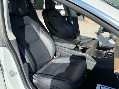 Used 2020 Tesla Model 3 Standard Range image 17