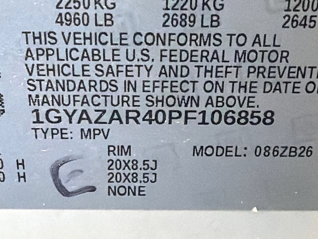 Used 2023 Cadillac XT4 Luxury w/ LPO, Onyx Lite Package FWD image 34