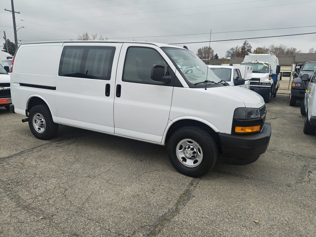 Used 2021 Chevrolet Express 2500 w/ Driver Convenience Package RWD image 1