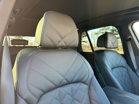 Certified 2026 BMW X5 xDrive40i w/ M Sport Package image 22