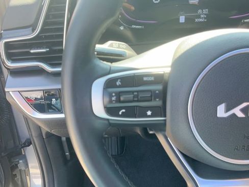 Certified 2024 Kia Sportage EX image 18