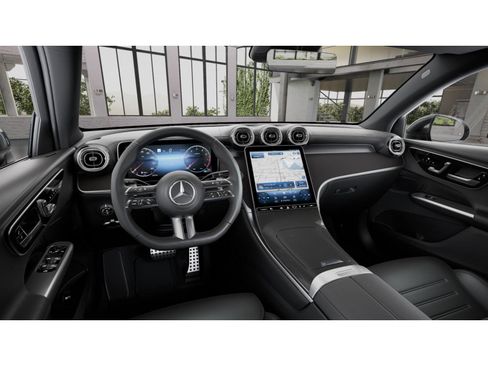 Certified 2025 Mercedes-Benz GLC 300 4MATIC image 3