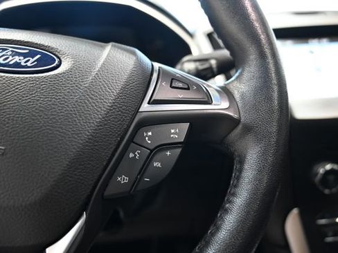 Used 2018 Ford Edge SEL w/ Equipment Group 201A image 25