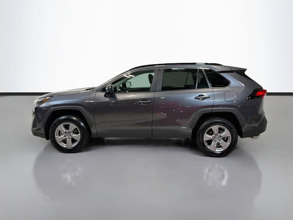 Used 2023 Toyota RAV4 LE AWD/4WD image 6