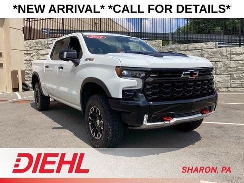 Used 2022 Chevrolet Silverado 1500 ZR2 w/ Technology Package AWD/4WD image 1