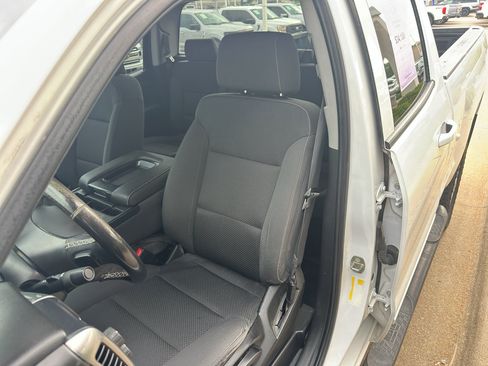 Used 2018 Chevrolet Silverado 2500 LT AWD/4WD image 14