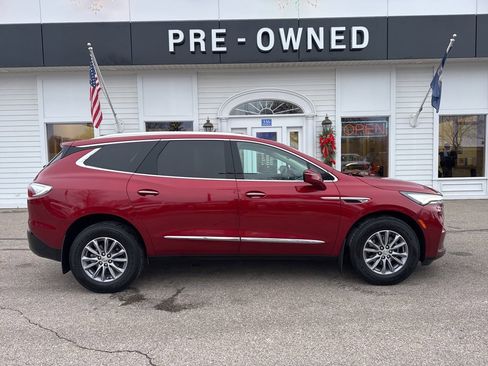 Certified 2024 Buick Enclave Essence w/ Technology Package image 4