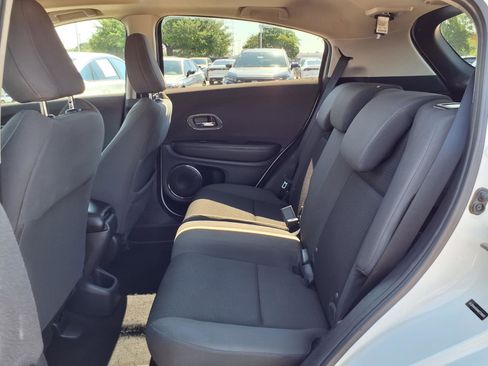 Used 2019 Honda HR-V EX image 19